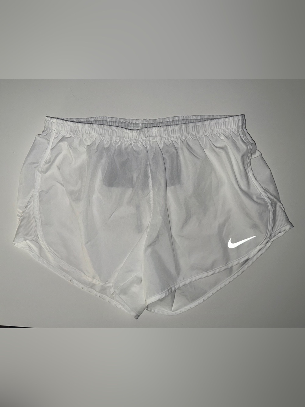 NWOT Nike Tempo Dri-FIT women's running shorts -
Sz Medium